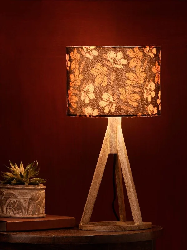 Black Flower Trio Wooden Lamp