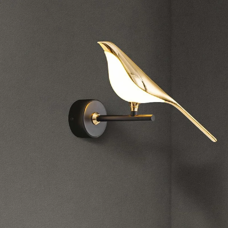 Chirpy Wall Light